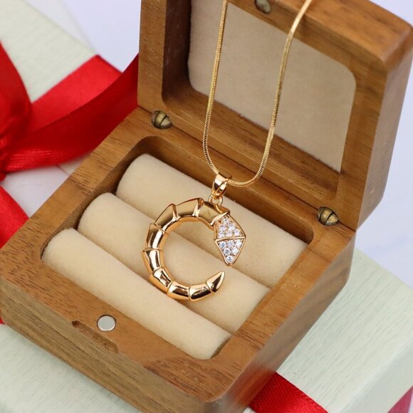 "Rose Gold Curved Segment Pendant with Crystals, XPPT1308 - Picture 9 of 12